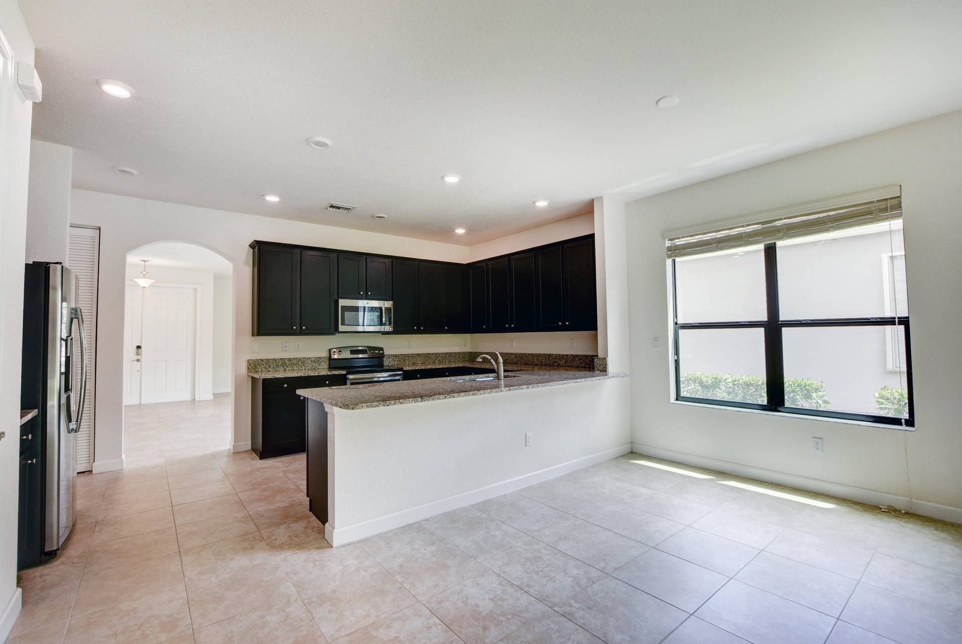 8979 Gulf Run Way, Lake Worth, FL 33467 Kitchen