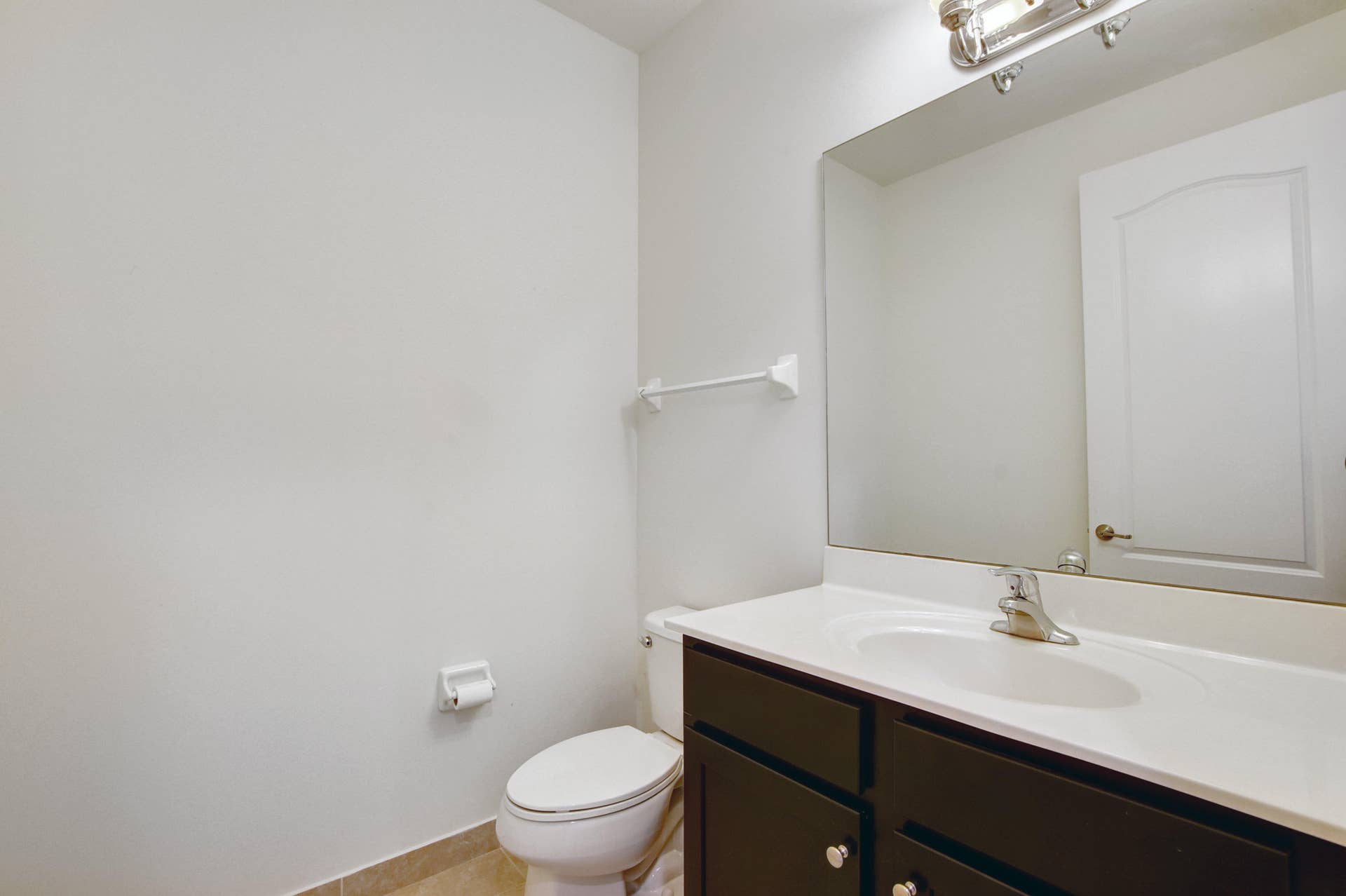 8979 Gulf Run Way, Lake Worth, FL 33467 powder room
