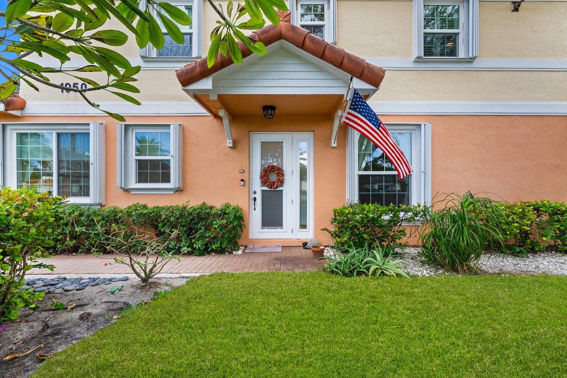 1950 NE 7th Street, #105, Deerfield Beach, FL 33441 04-4