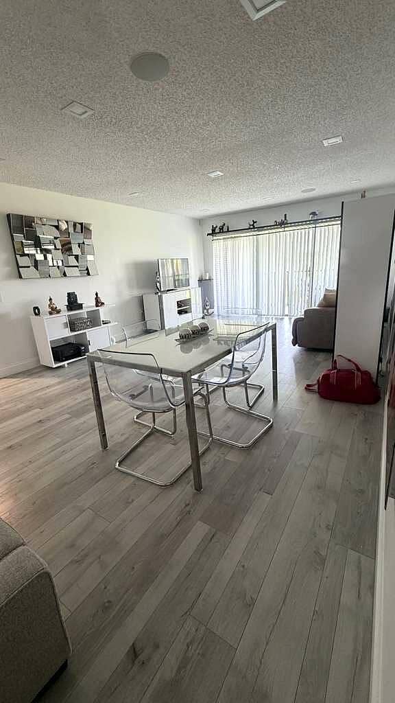 4284 DESTE Court, #304, Lake Worth, FL 33467 foto-04-mejorada