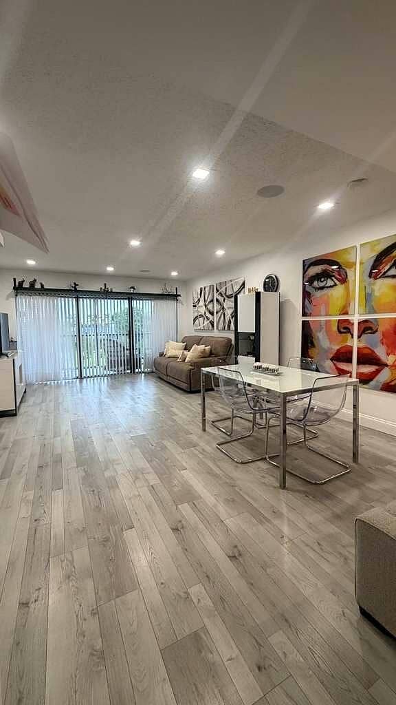 4284 DESTE Court, #304, Lake Worth, FL 33467 foto-18-mejorada