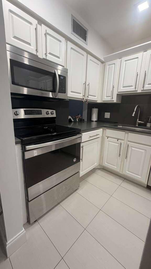 4284 DESTE Court, #304, Lake Worth, FL 33467 Alice apt 9