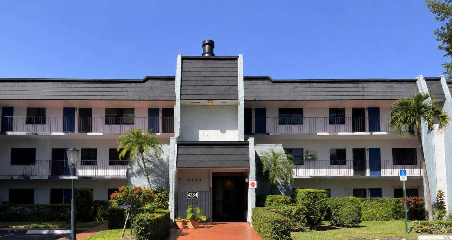 4284 DESTE Court, #304, Lake Worth, FL 33467 Screenshot 2026-10-25 172556