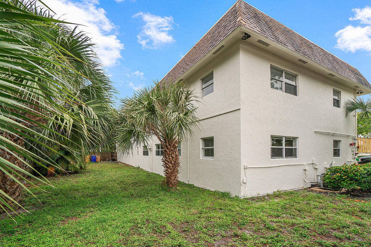 701 NE 7TH Avenue, #2, Delray Beach, Delray Beach, FL 33483 004-701NESeventhAve-DelrayBeach-FL-small