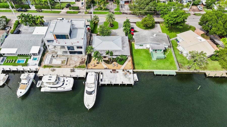 Property photo for 1310 CORDOVA Road, Fort Lauderdale, FL
