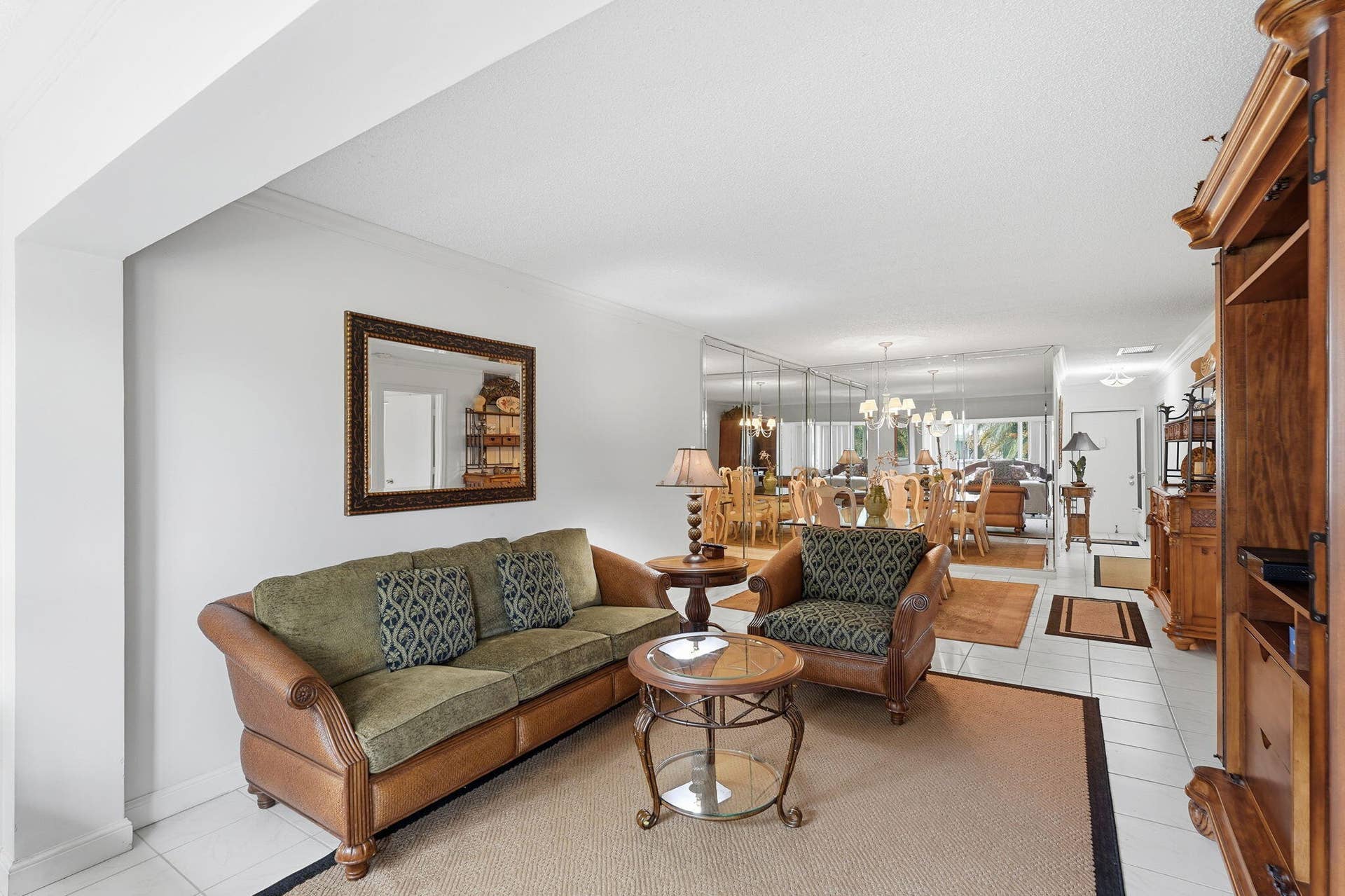 2480 Juniper Drive, Delray Beach, FL 33445 Living Room