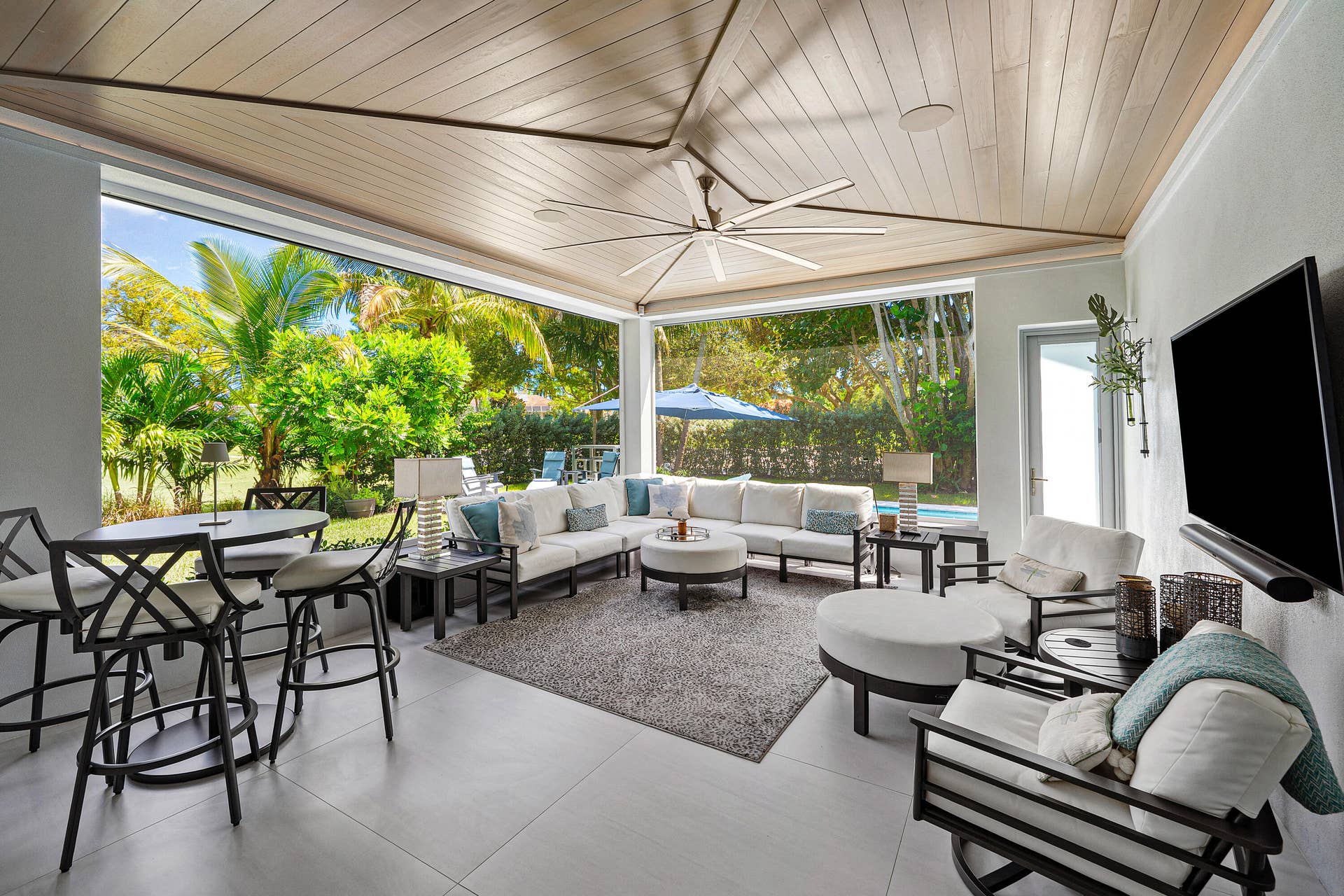 Screened Loggia