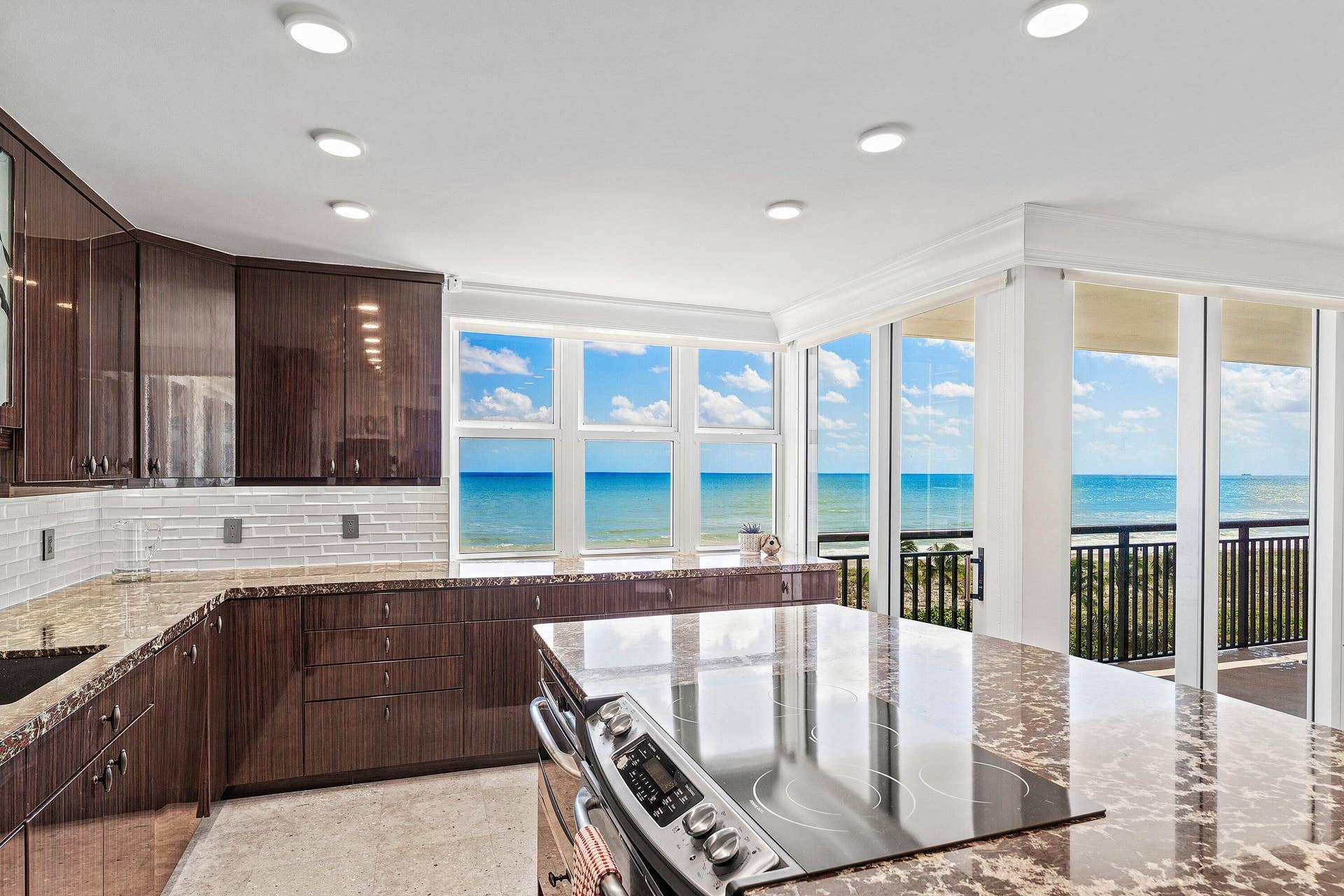 2000 S OCEAN Boulevard, #6A, Boca Raton, FL 33432 010-2000SouthOceanBoulevard-6A-BocaRaton
