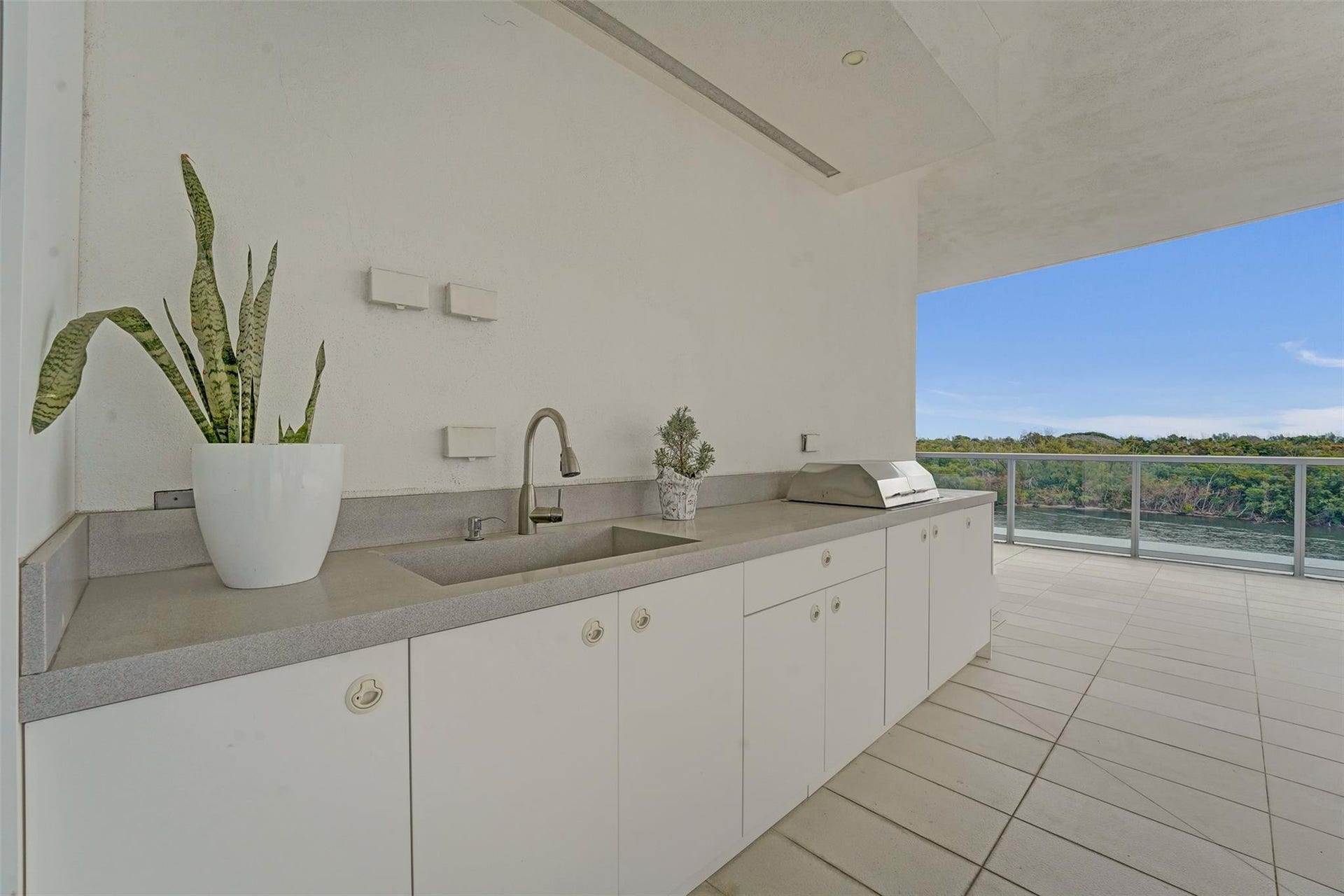 920 INTRACOASTAL Drive, #503, Fort Lauderdale, Fort Lauderdale, FL 33304 Photo 40