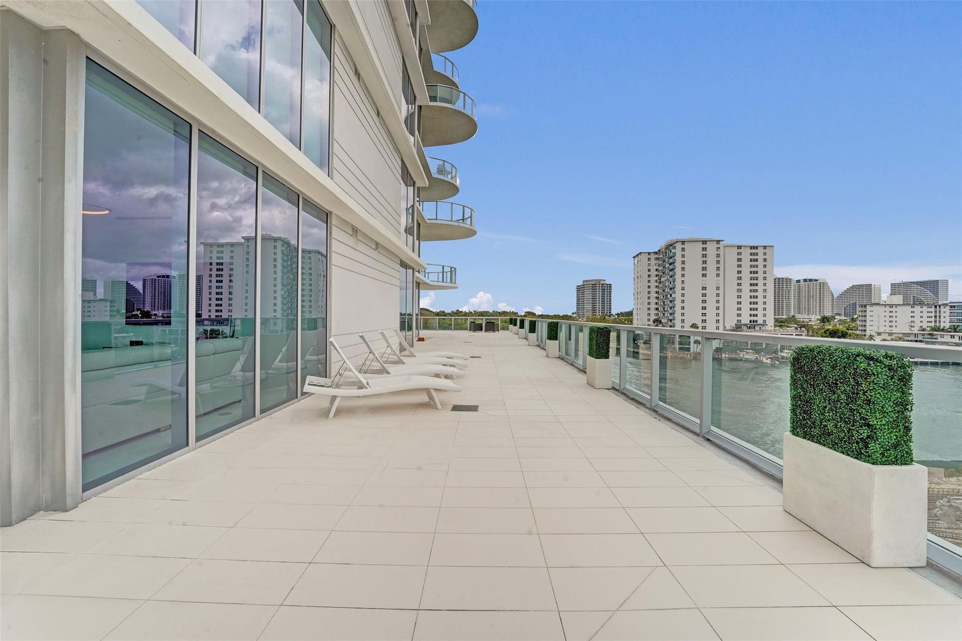 920 INTRACOASTAL Drive, #503, Fort Lauderdale, Fort Lauderdale, FL 33304 Photo 44