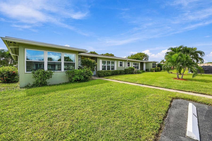 Property photo for 260 N High Point Boulevard, #A, Boynton Beach, FL
