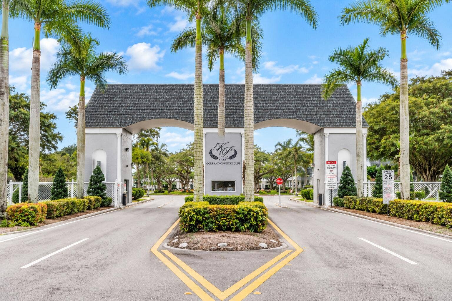 190 SAXONY D Circle, Delray Beach, FL 33446 image