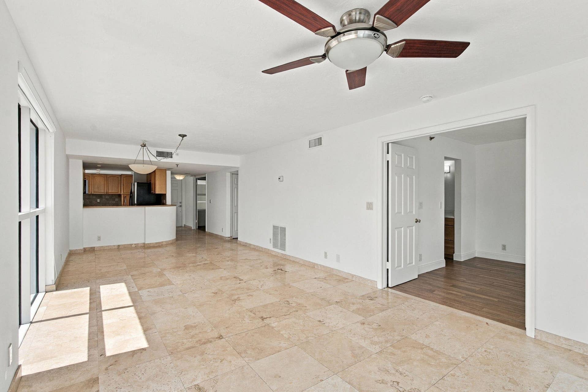3901 S FLAGLER Drive, #403, West Palm Beach, West Palm Beach, FL 33405 HT 403 9-web-or-mls-009_DSC02294