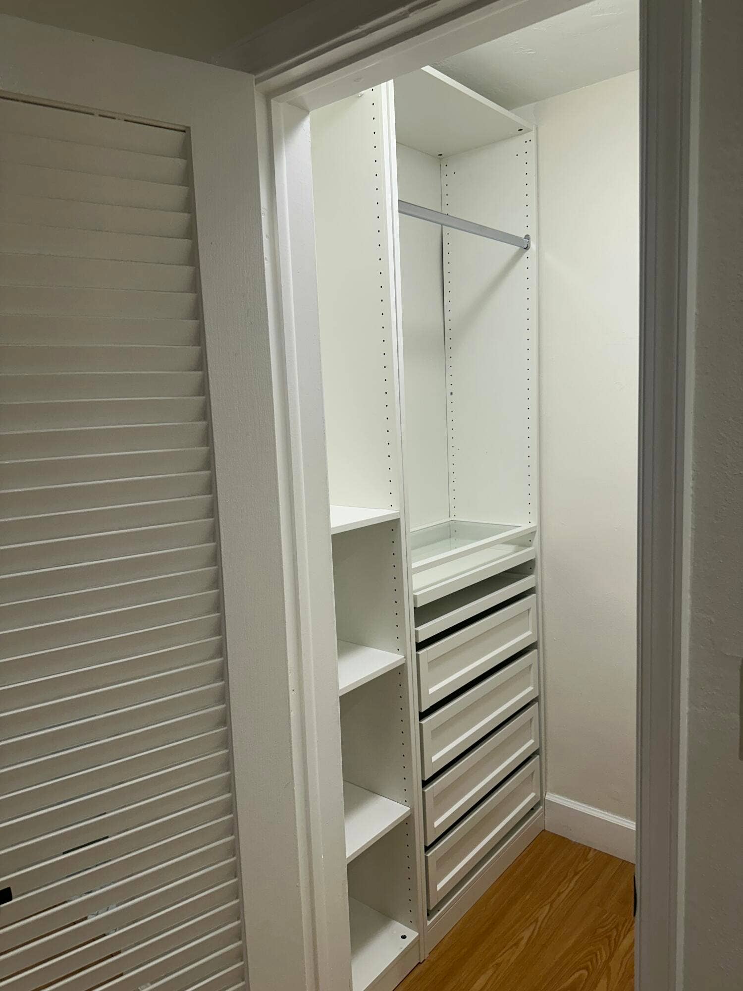 141 NW 24th Court, Pompano Beach, FL 33064 Primary Bedroom Walk-In-Closet