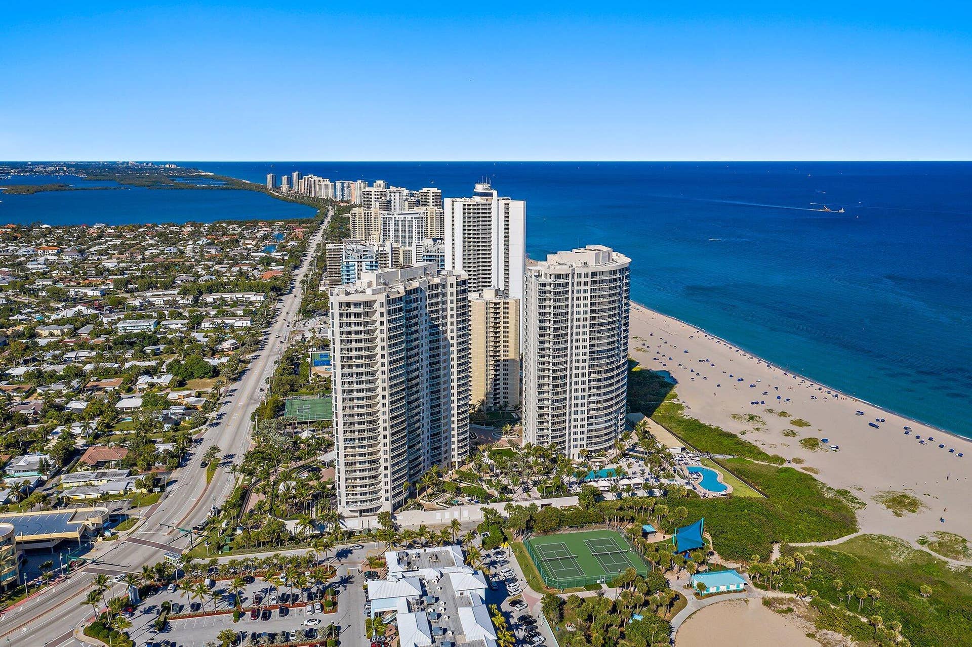 2700 N Ocean Drive, #Ph-1b, Singer Island, FL 33404 006-2700NorthOceanDrive-PH1-RivieraBeach
