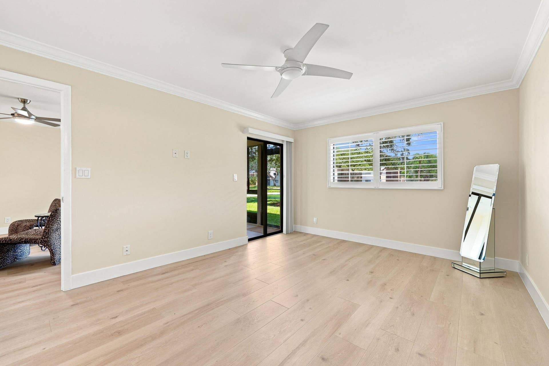 15456 PEMBRIDGE Drive, #111, Delray Beach, FL 33484 MBR