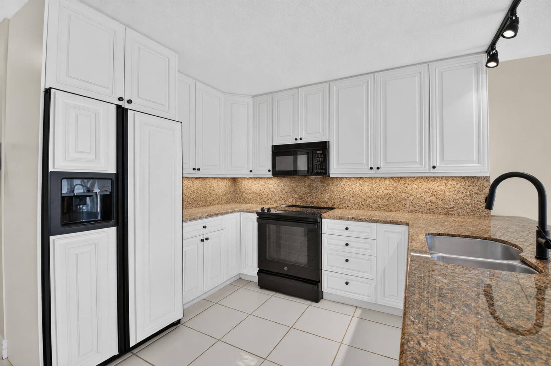 20106 NORTHCOTE Drive, Boca Raton, FL 33434 DSC_1995