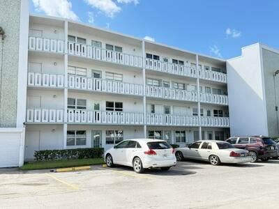 345 WELLINGTON H, #345, West Palm Beach, FL 33417 Wellington H - Century Village - West Palm Beach, FL