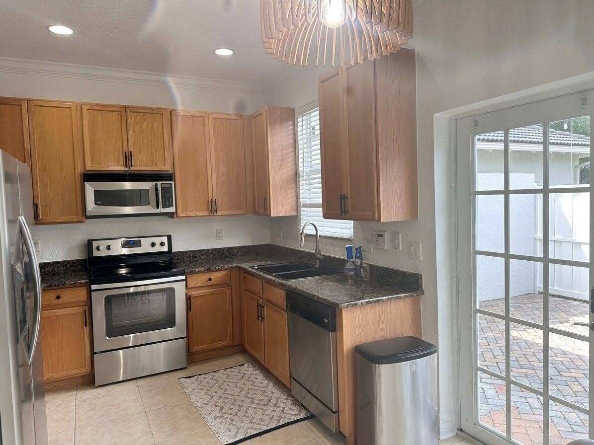 KITCHEN WITH VIEW OF COURT YARD