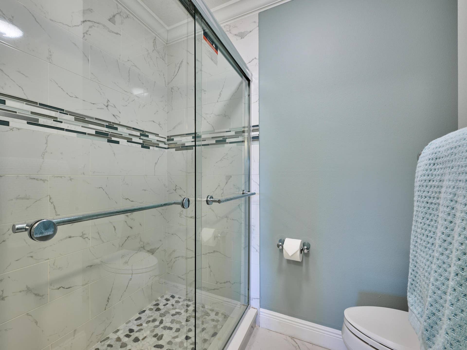 1251 Federal Highway, #112, Boca Raton, FL 33432 Primary Bedroom Ensuite Bathroom