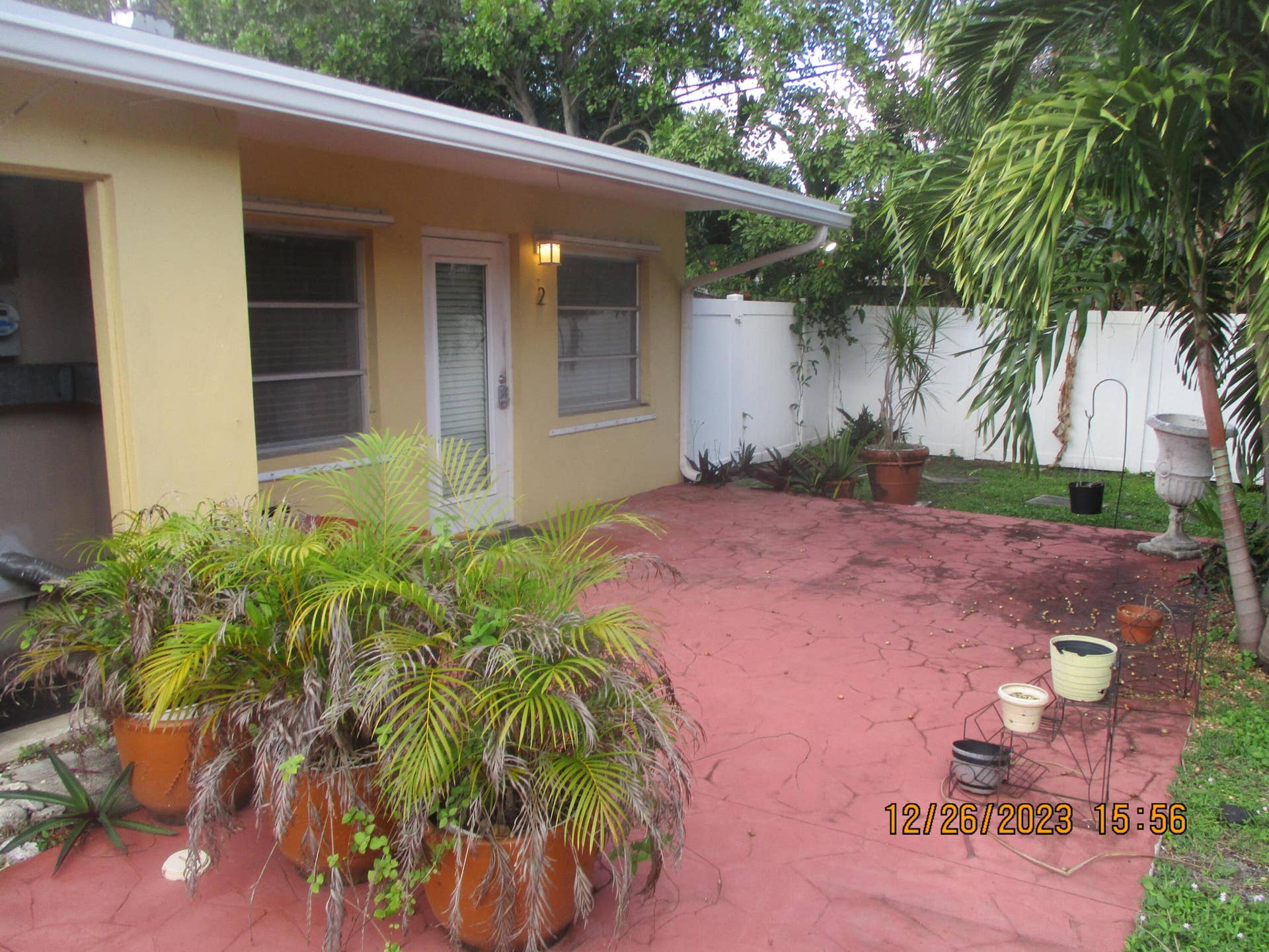 605 NE 14TH Place, #2, Fort Lauderdale, FL 33304 IMG_0016 (2023_12_27 13_45_13 UTC)