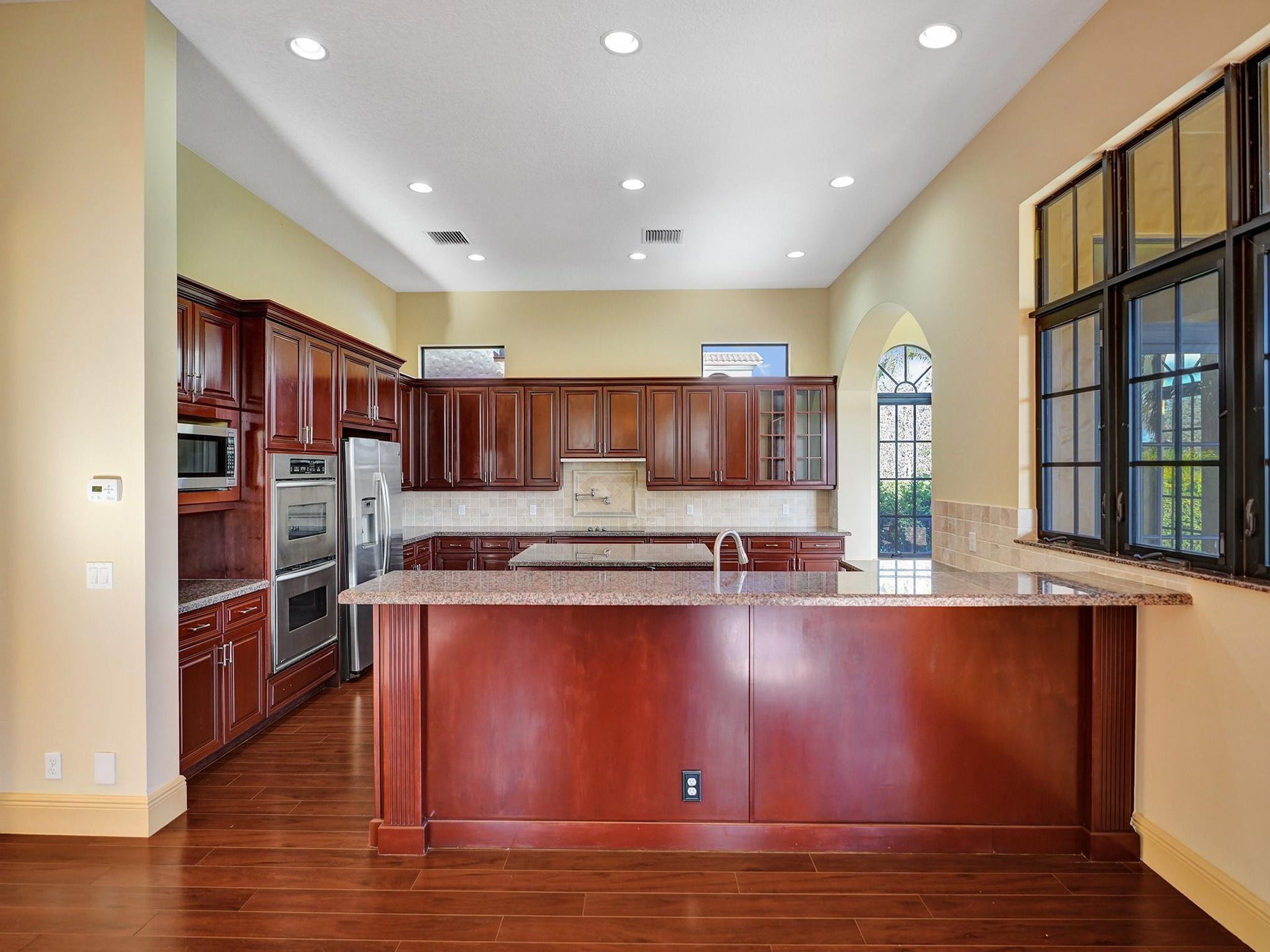 9571 Kenley Court, Parkland, FL 33076 Kitchen