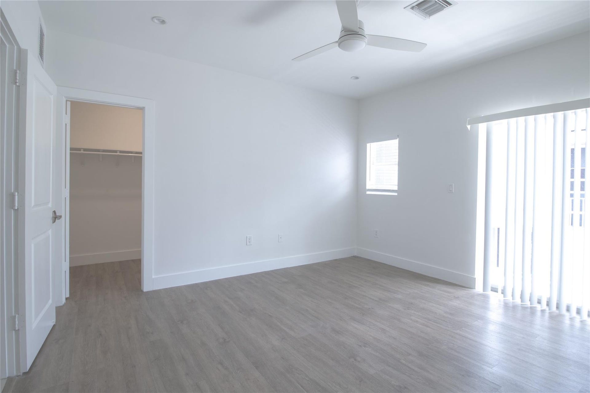 422 SE 16TH Street SE, Fort Lauderdale, FL 33316 Photo 16