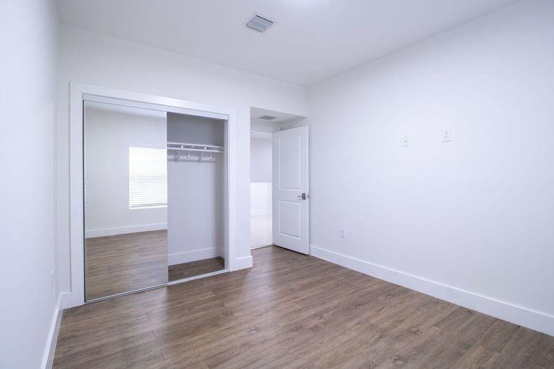 422 SE 16TH Street SE, Fort Lauderdale, FL 33316 Photo 11
