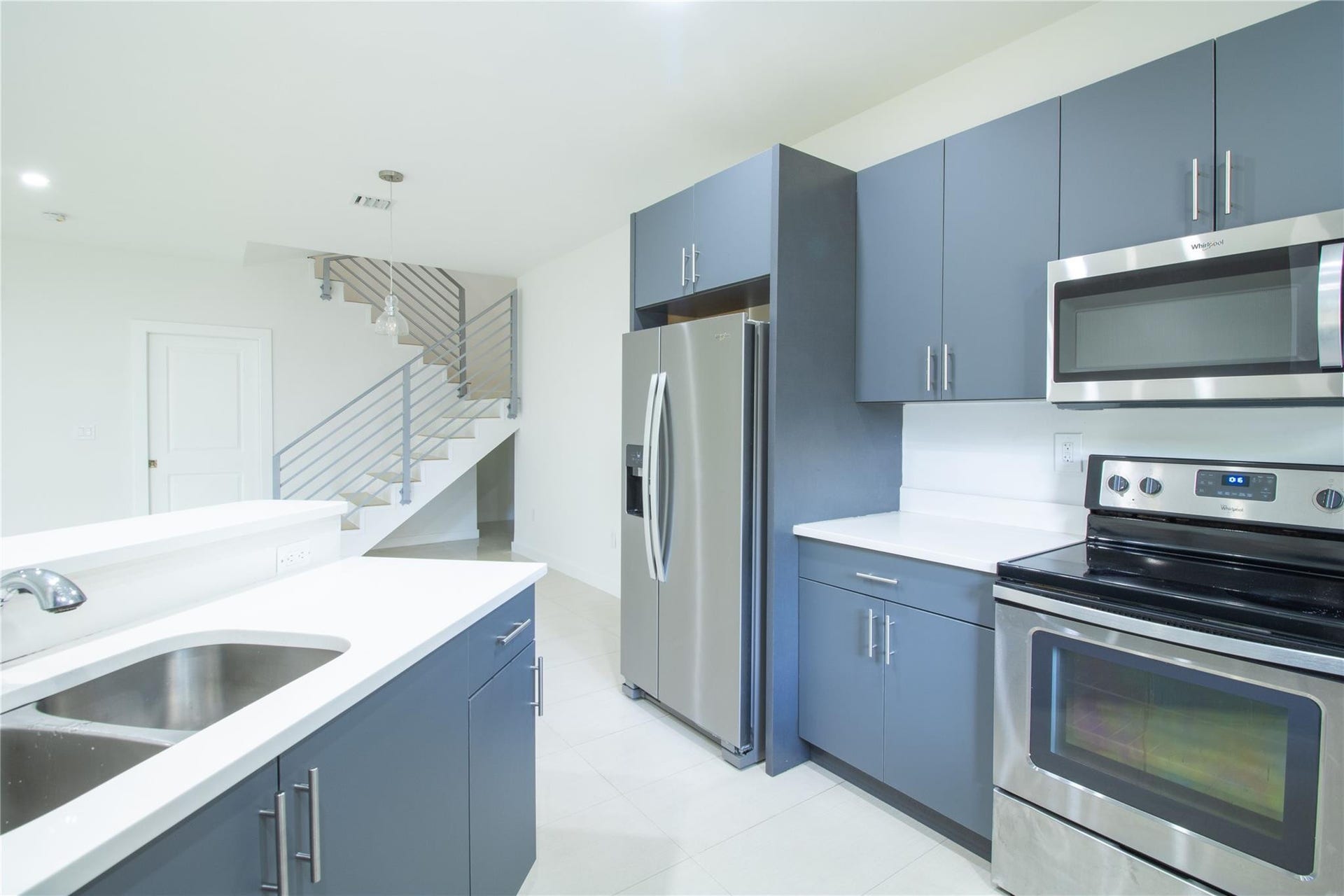 422 SE 16TH Street SE, Fort Lauderdale, FL 33316 Photo 4
