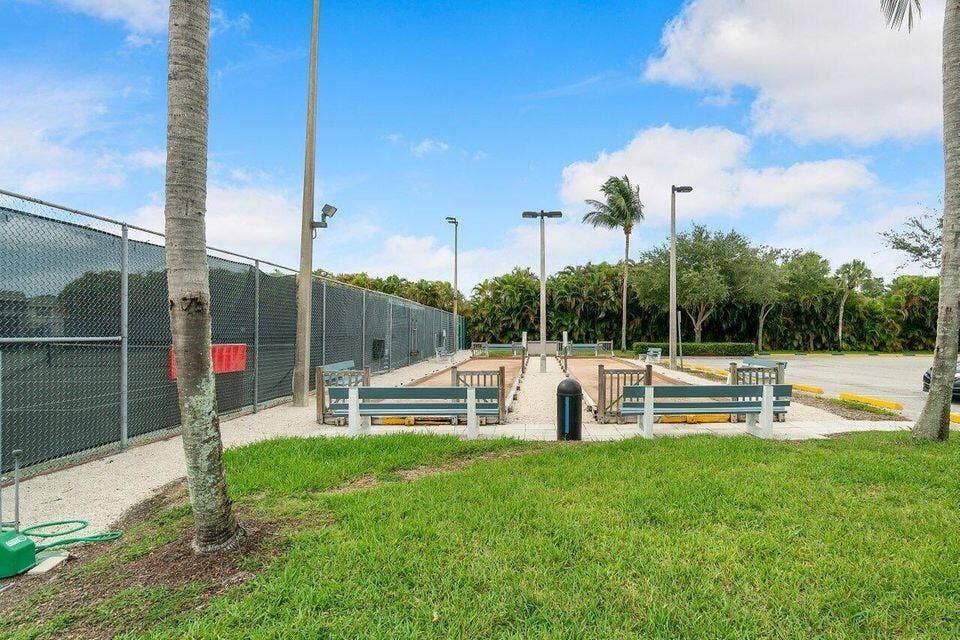 823 FLANDERS R Drive, #R, Delray Beach, FL 33484 20251031175700065179000000-o