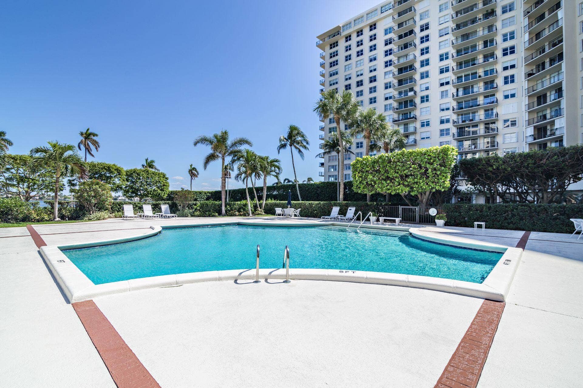 1801 S FLAGLER Drive, #1506, West Palm Beach, FL 33401 Pool