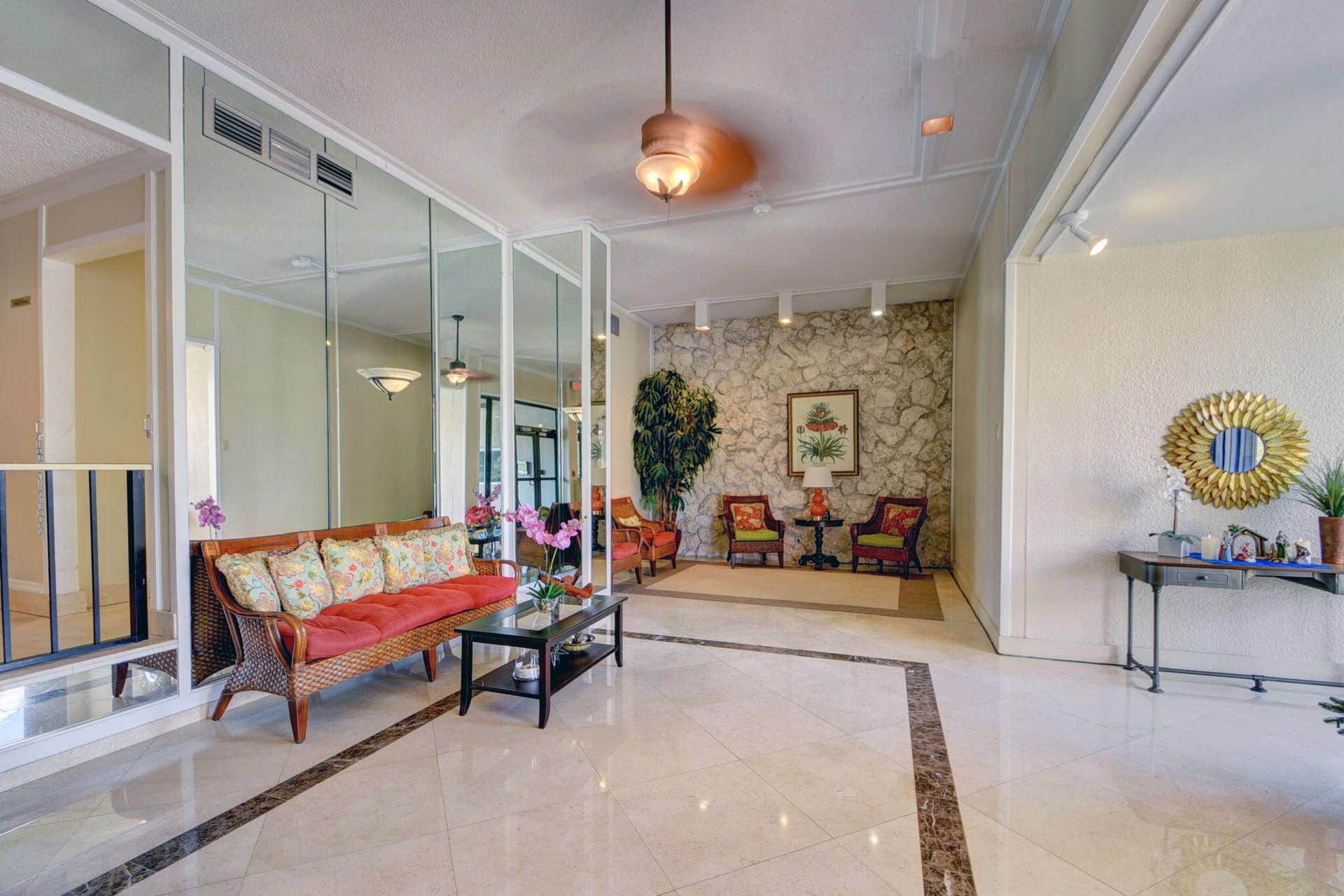 43-web-or-mls-5600 N Flagler (10)