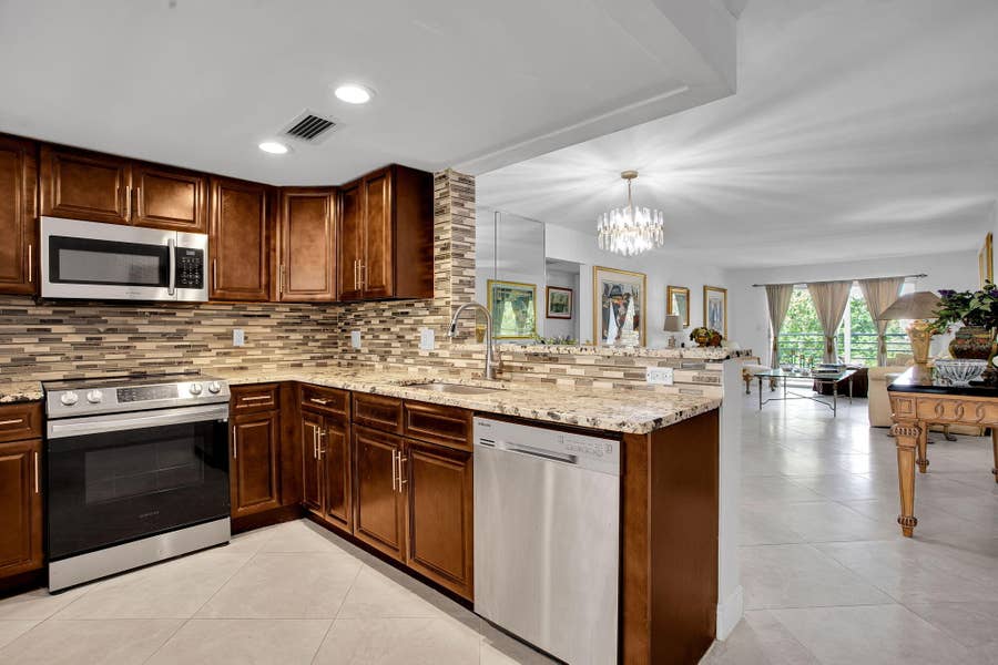 Property photo for 2804 VICTORIA Way, #C3, Coconut Creek, FL