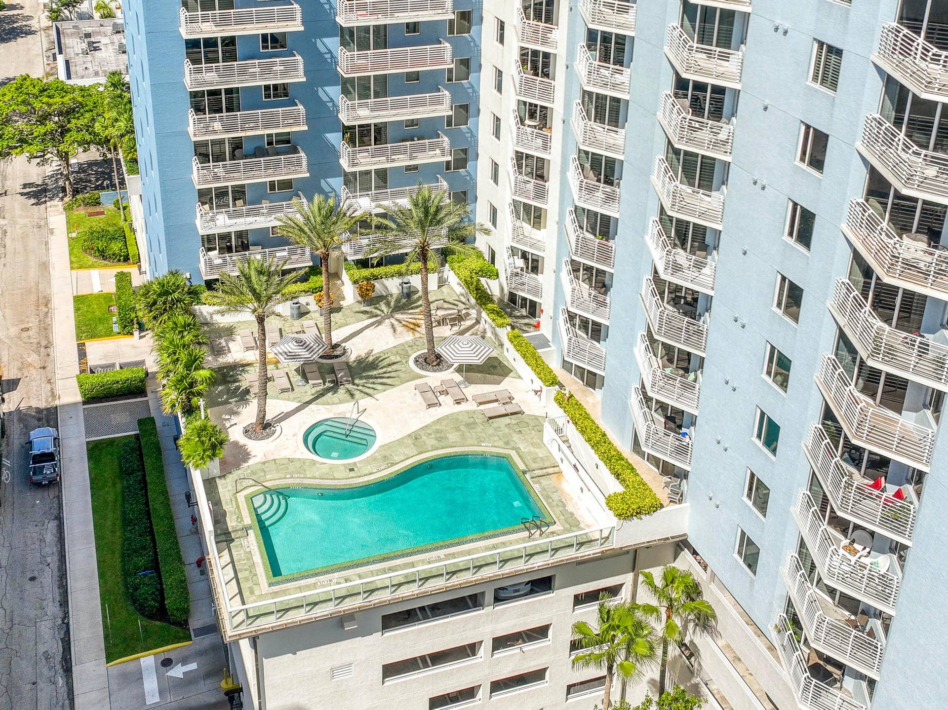 1551 N Flagler Drive, #Ph8, West Palm Beach, FL 33401 DJI_0942