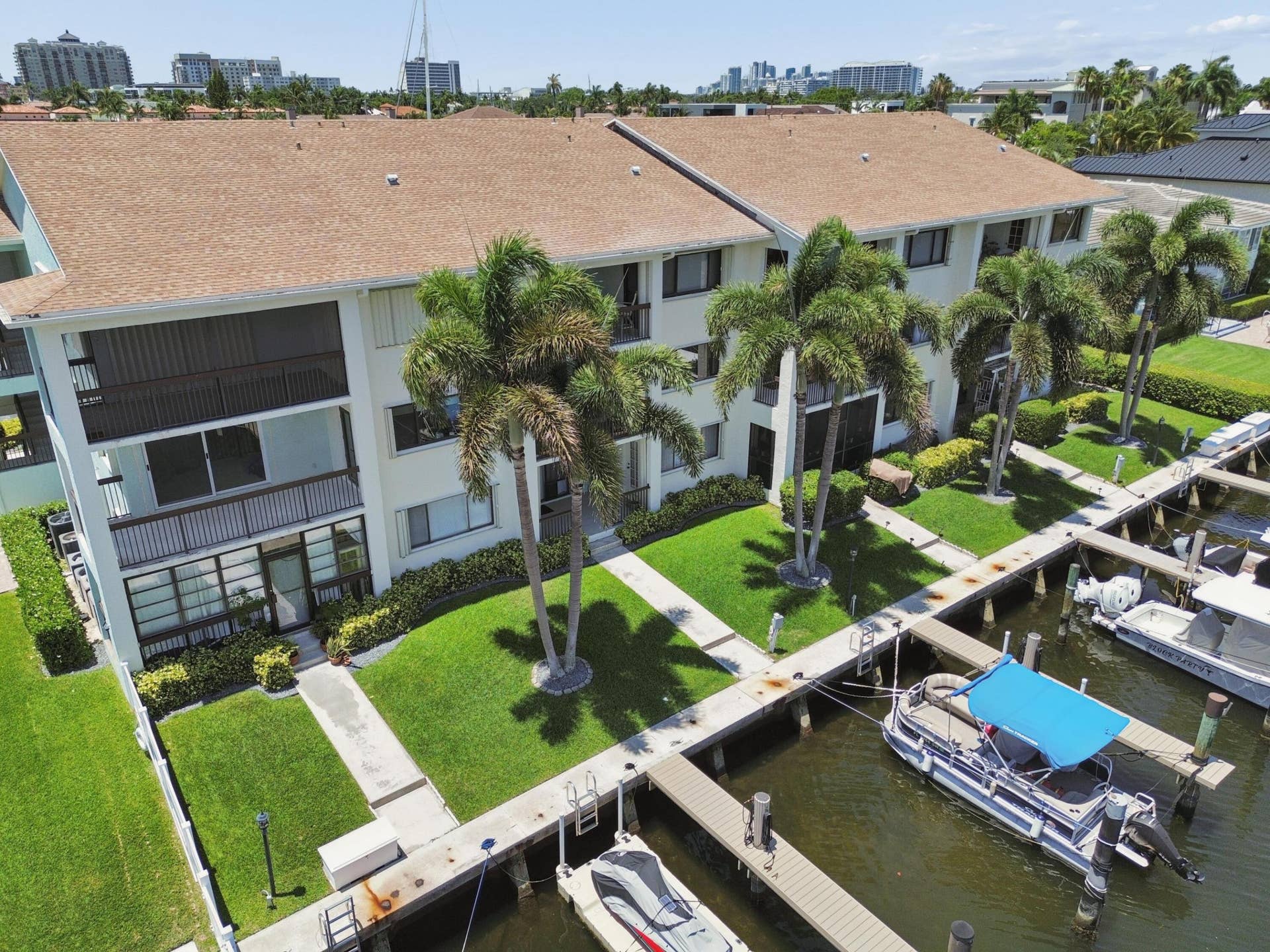 2751 NE 15TH Street, #103, Fort Lauderdale, FL 33304 IMG_3163