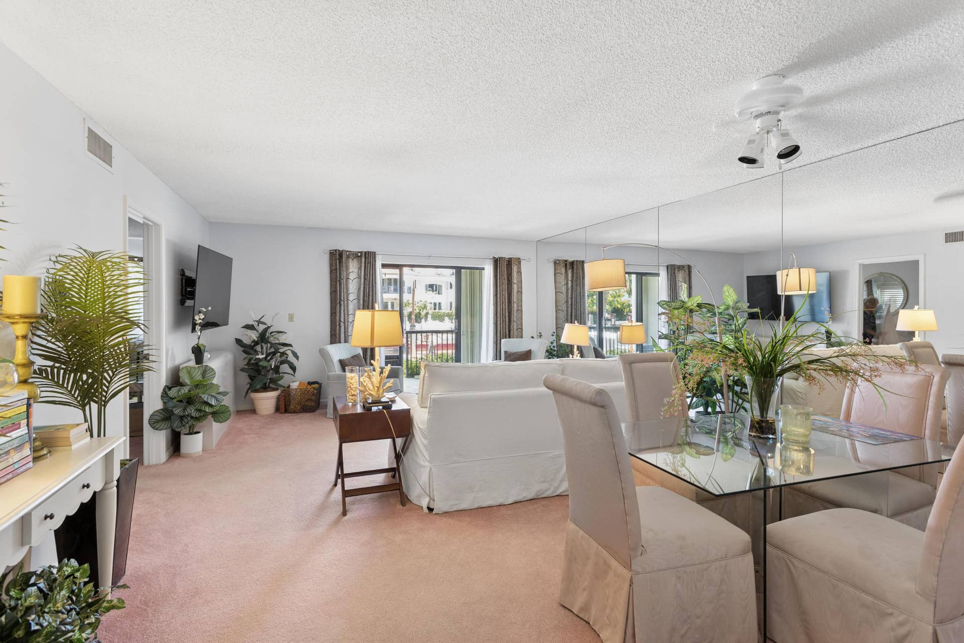 2751 NE 15TH Street, #103, Fort Lauderdale, FL 33304 IMG_3156