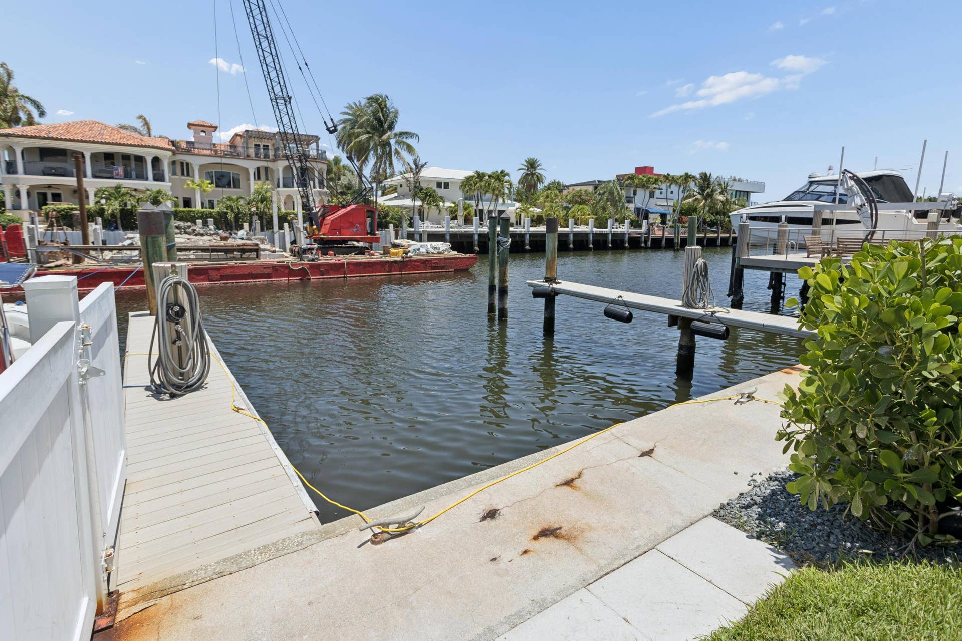 2751 NE 15TH Street, #103, Fort Lauderdale, FL 33304 Over size dock largest in the building