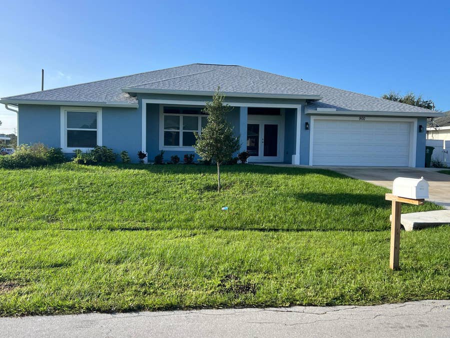 Property photo for 900 SW VERSAILLES Avenue, Port St Lucie, FL