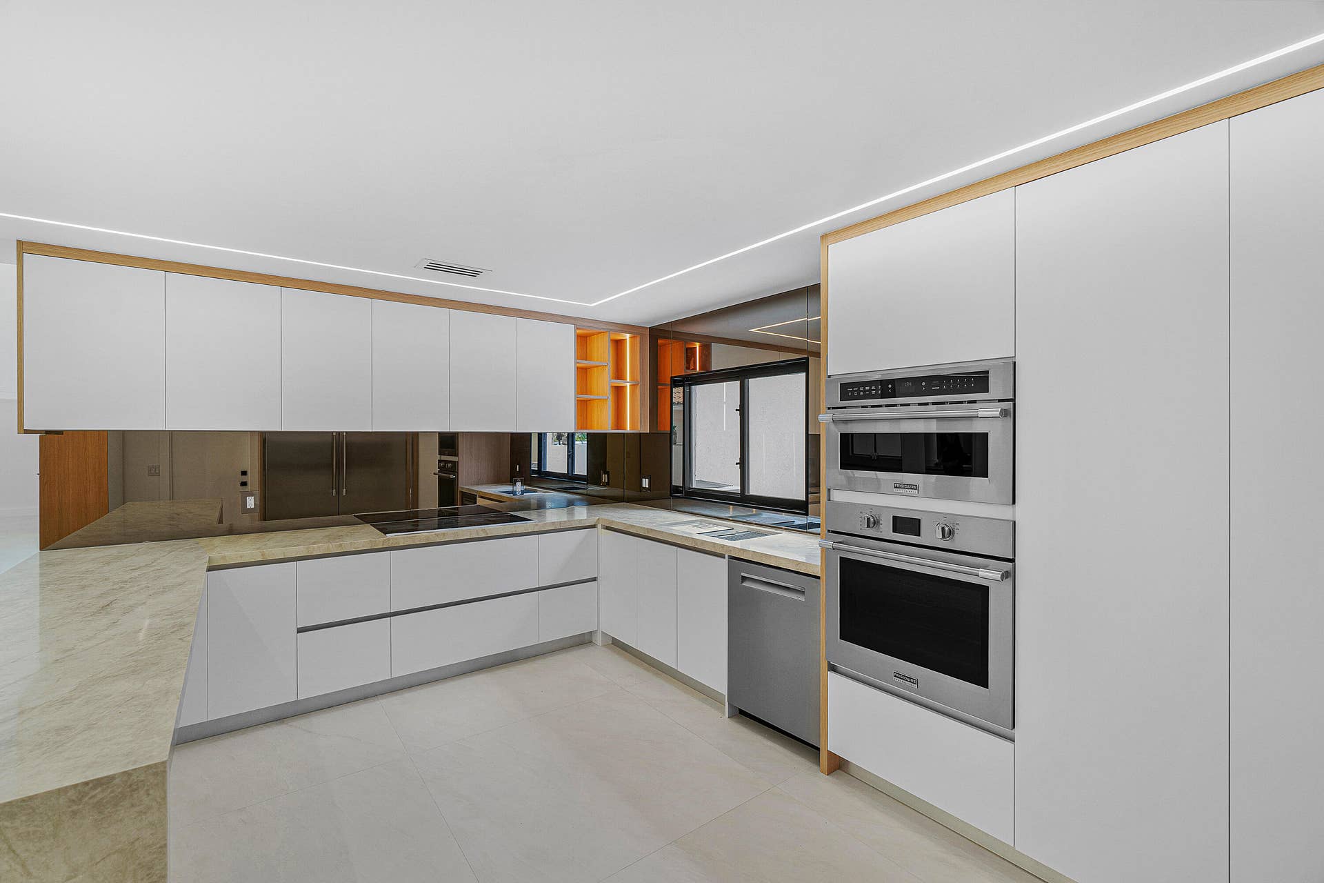 5068 VIA DE AMALFI Drive, Boca Raton, FL 33496 Renovated Contemporary Kitchen