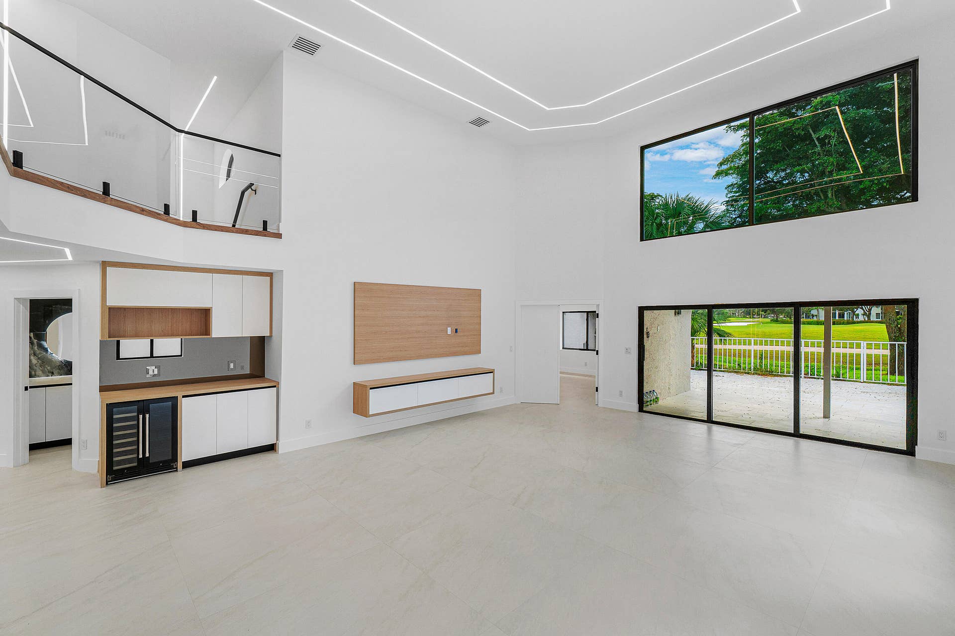 5068 VIA DE AMALFI Drive, Boca Raton, FL 33496 Living Area