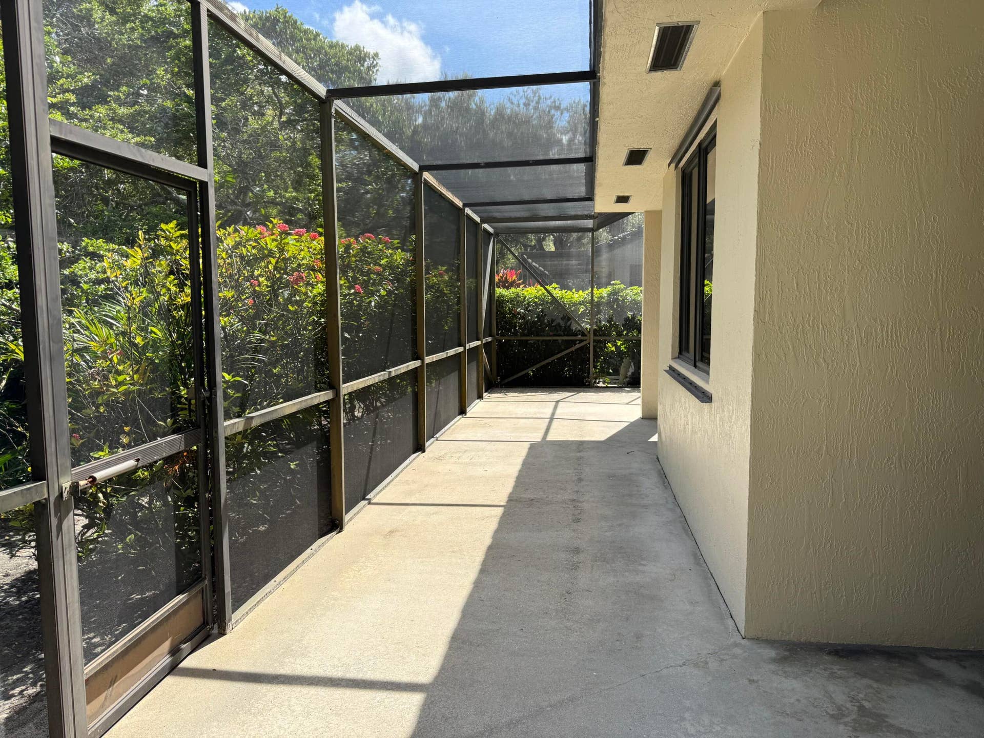 340 NW 97TH Avenue, Plantation, FL 33324 patio