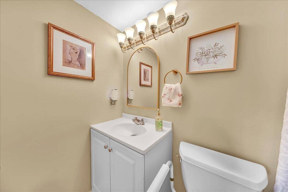 129 Suffolk D, Boca Raton, FL 33434 30-306A9336