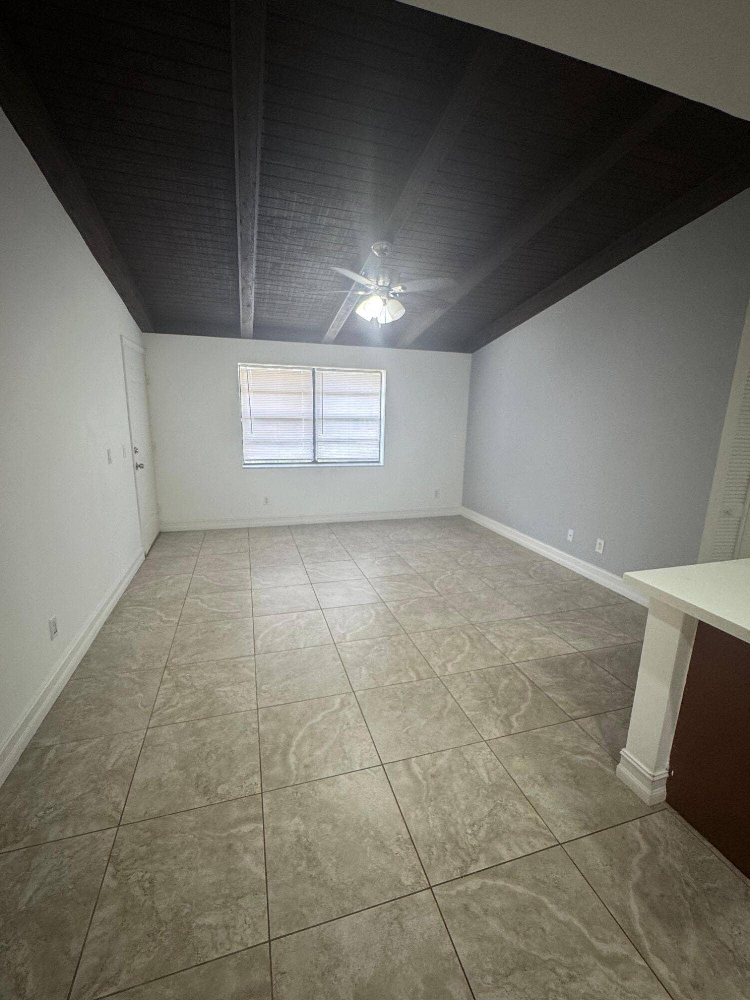403 Glenwood Drive, #403, West Palm Beach, West Palm Beach, FL 33415 403 4