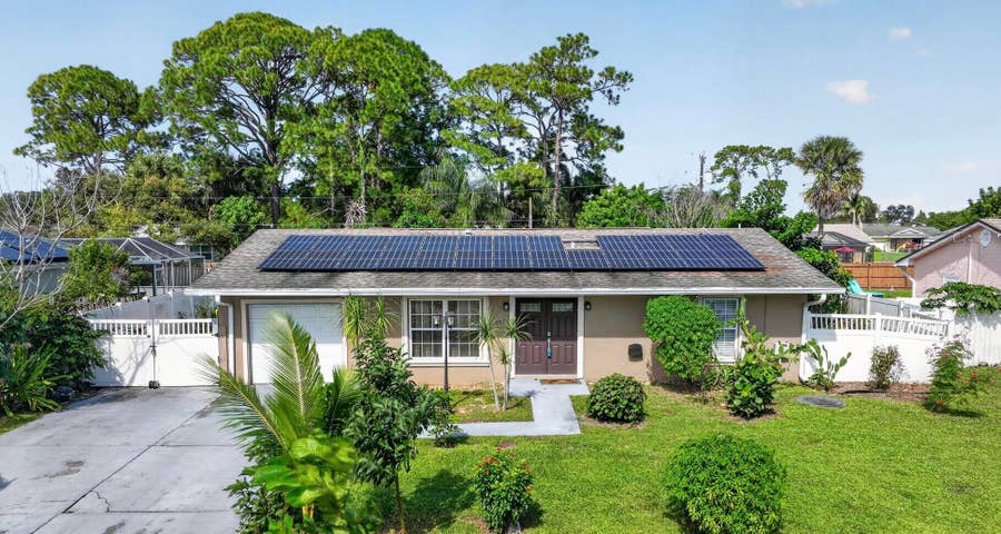 Property photo for 557 NW Sherbrooke Avenue, Port St Lucie, FL