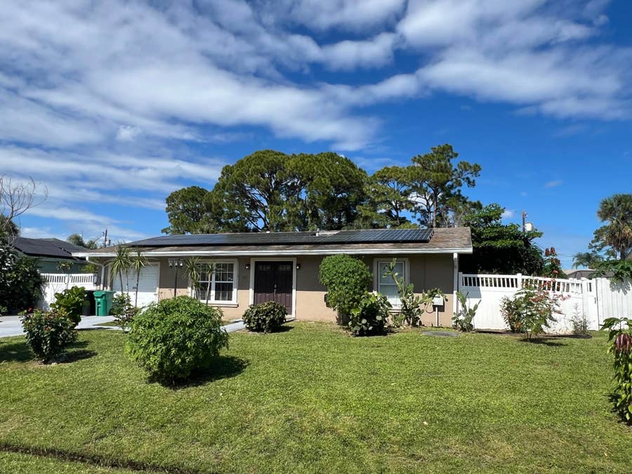 Property photo for 557 NW Sherbrooke Avenue, Port St Lucie, FL