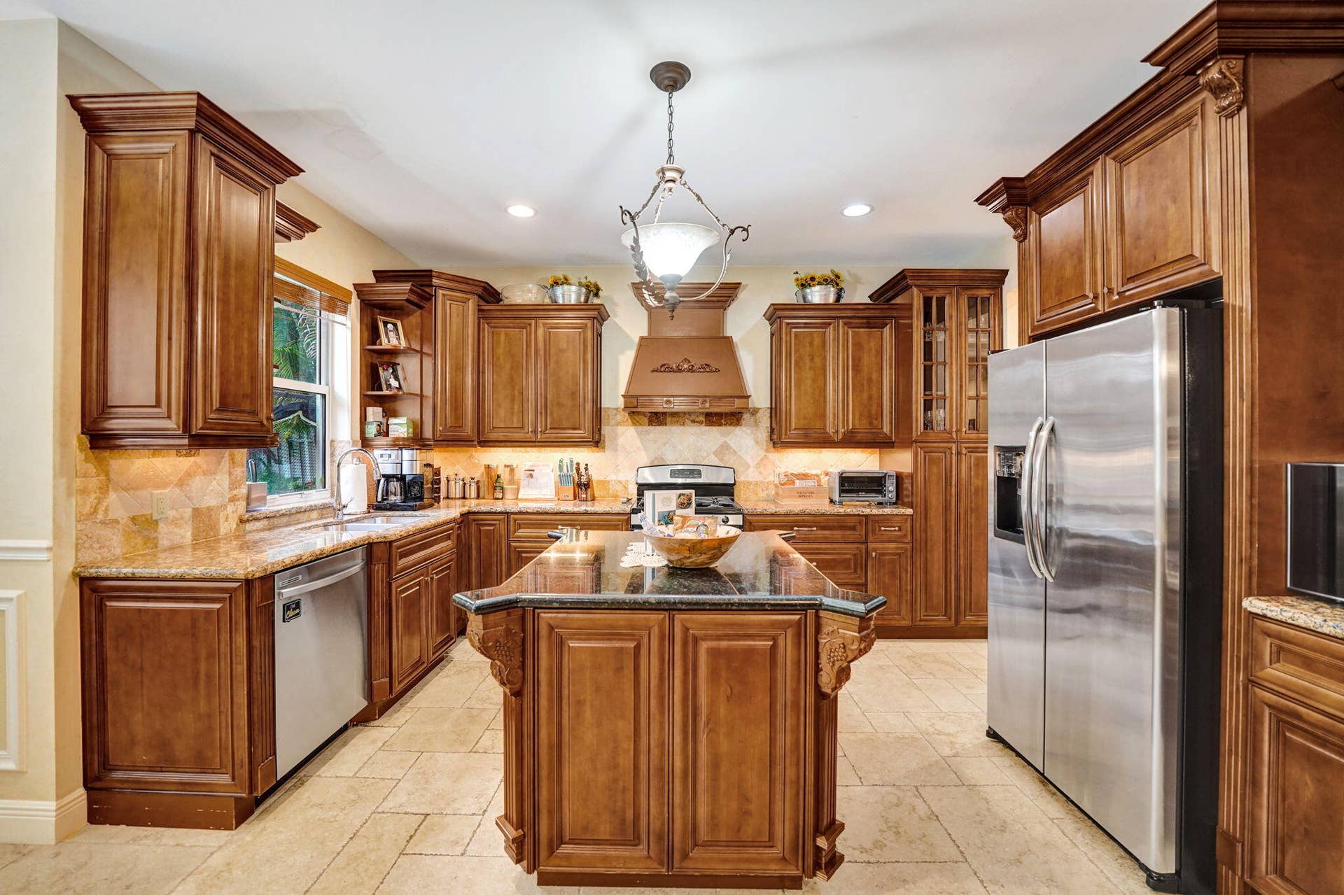 2575 SE 7TH Drive, Pompano Beach, FL 33062 25
