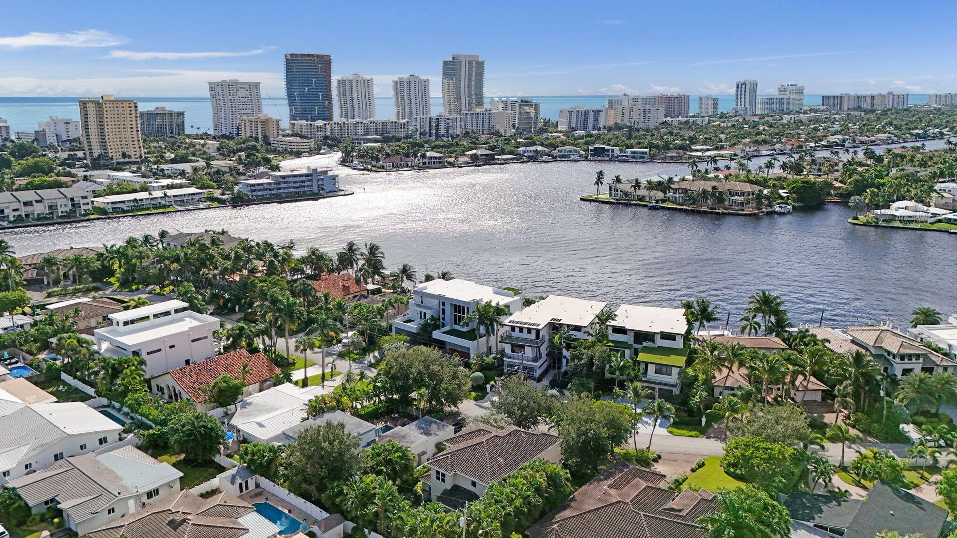 2575 SE 7TH Drive, Pompano Beach, FL 33062 7-web-or-mls-DJI_20261022102524_0818_D