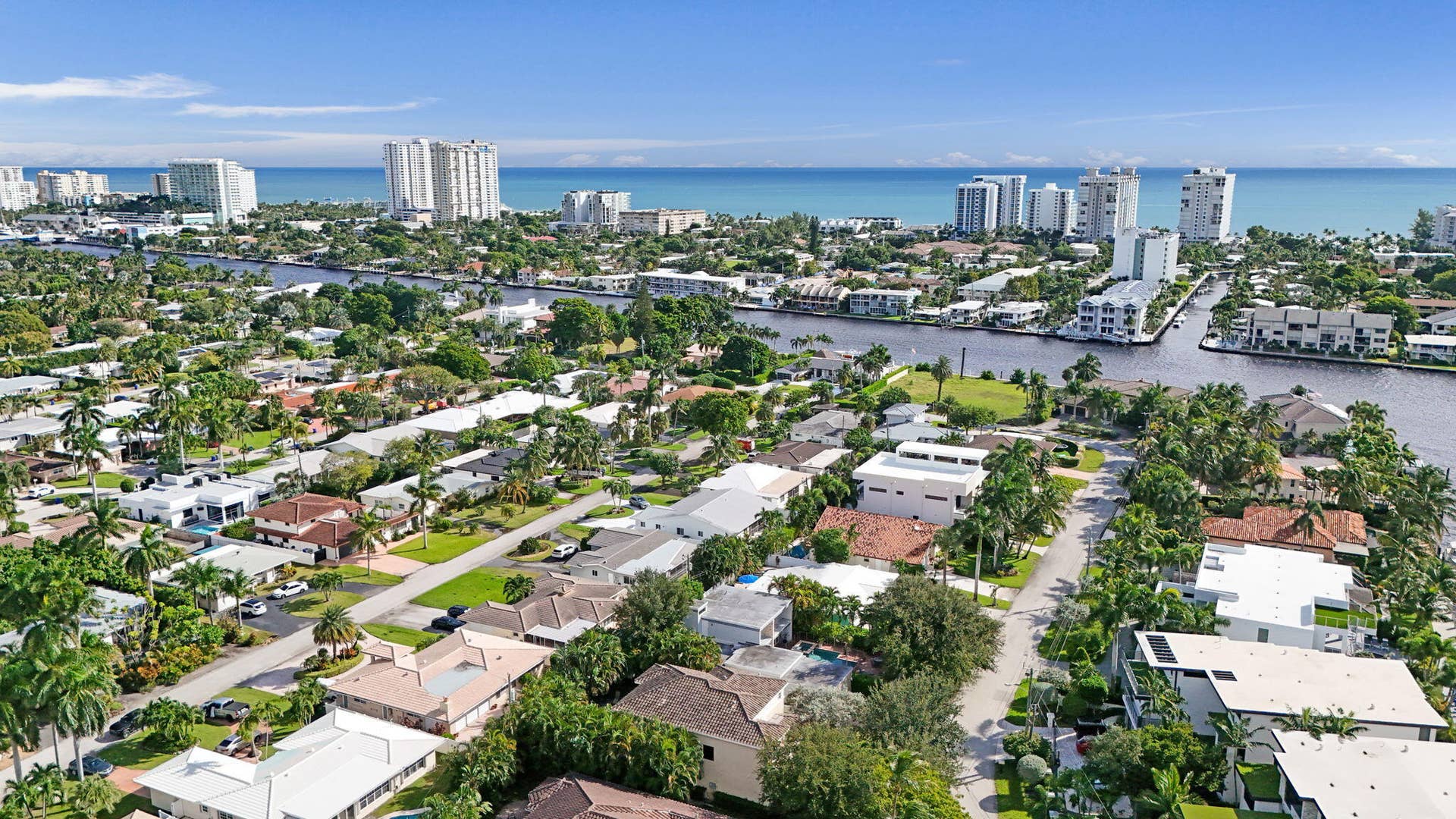 2575 SE 7TH Drive, Pompano Beach, FL 33062 9-web-or-mls-DJI_20261022102553_0820_D