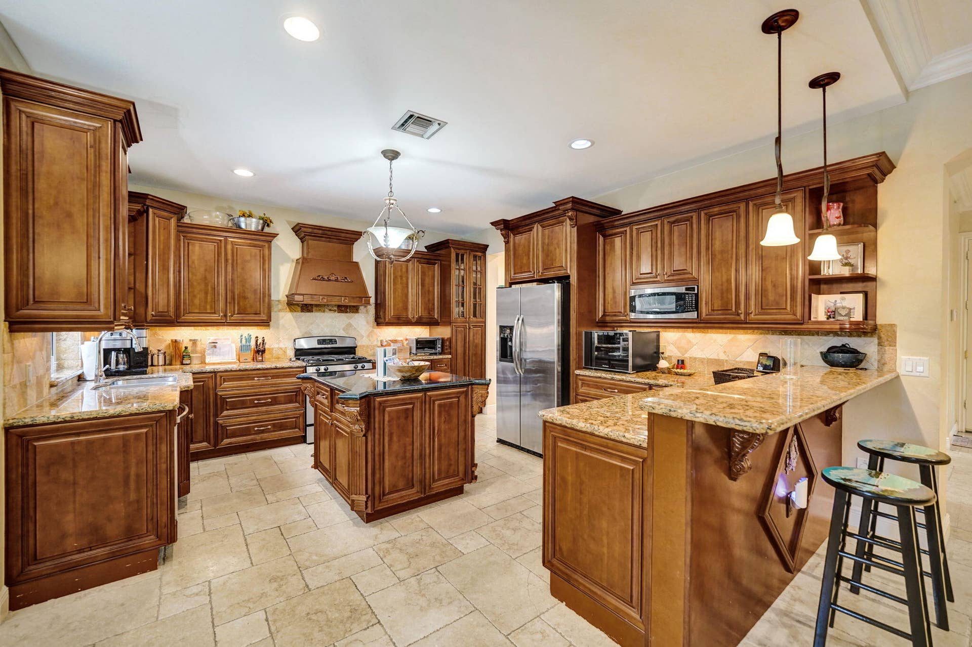 2575 SE 7TH Drive, Pompano Beach, FL 33062 24