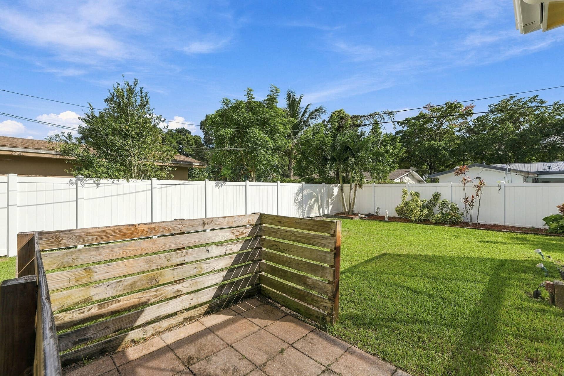 7360 NW 14th Street, Plantation, FL 33313 BBQ Area Poolside/Back Yard